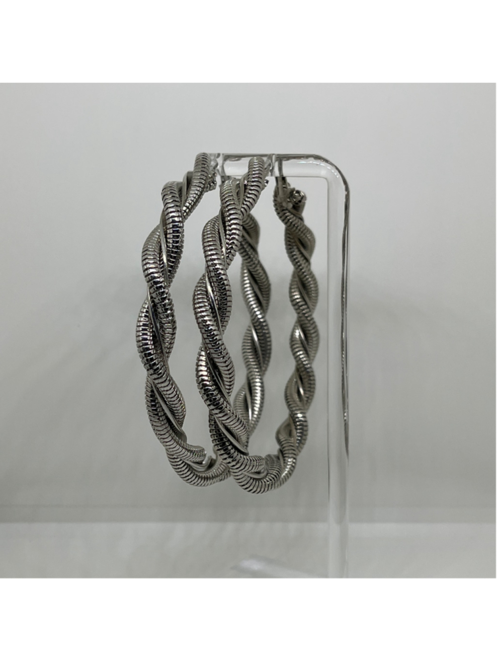 SILVER TWIST EARRINGS ✨✨✨